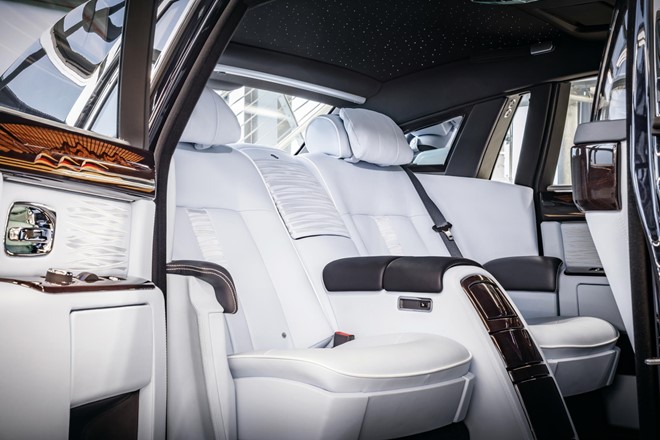 chiec-rolls-royce-phantom-cuoi-cung-da-xuat-xuong