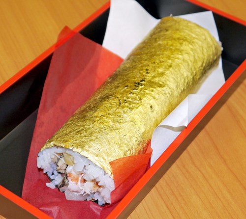 sushi-boc-vang-danh-cho-hoi-nha-giau-o-nhat-ban