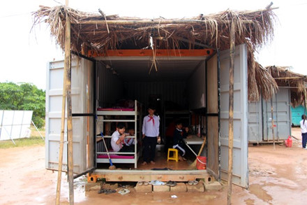can-canh-nha-ban-tru-cho-hoc-sinh-vung-cao-bang-container