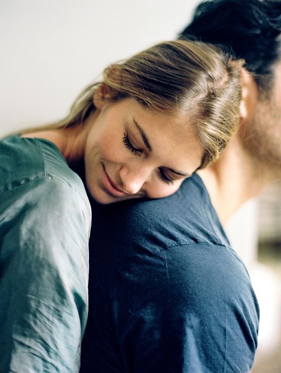 10 dấu hiệu nhận biết của người chồng l&iacute; tưởng