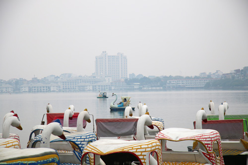 du-thuyen-nha-noi-ho-tay-nhung-hinh-anh-cuoi-cung-truoc-gio-thao-do