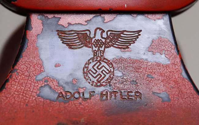 dien-thoai-cua-hitler-duoc-mua-voi-gia-55-ty-dong-co-gi-dac-biet
