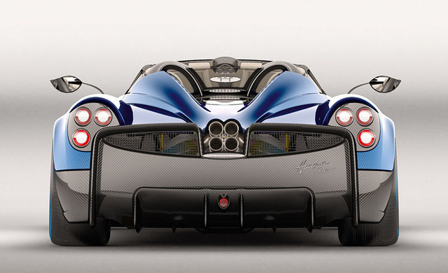 man-nhan-voi-pagani-huayra-roadster-gia-24-trieu-usd