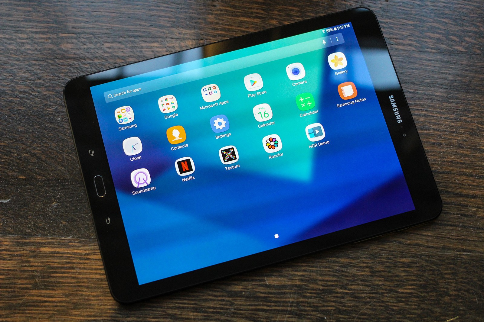 Samsung Tab S3 v&agrave; iPad Pro: đ&acirc;u mới l&agrave; 'lựa chọn s&aacute;ng suốt'?