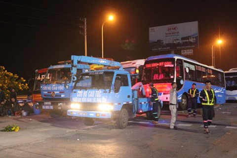 cuoc-hop-ve-vu-100-xe-phan-doi-dieu-chuyen-luong-tuyen