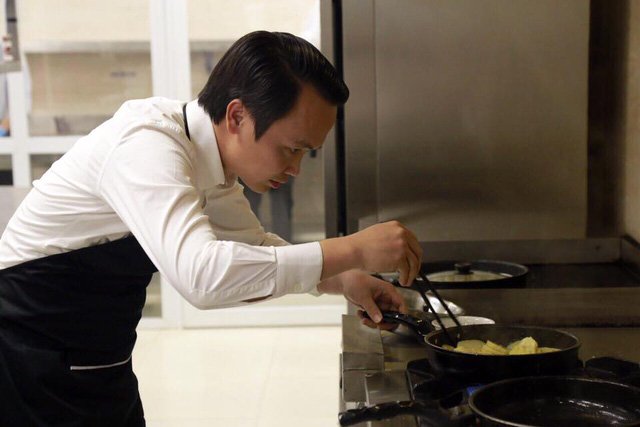 ngay-83-cua-doanh-nhan-bau-hien-hon-vo-chu-tich-flc-deo-tap-de-vao-bep