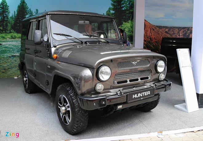 o-to-nga-uaz-ky-uc-than-thanh-thuc-te-dang-buon