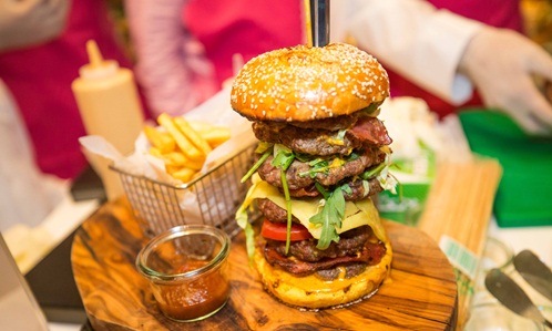 chiec-banh-burger-10000-usd-o-dubai-co-gi-dac-biet