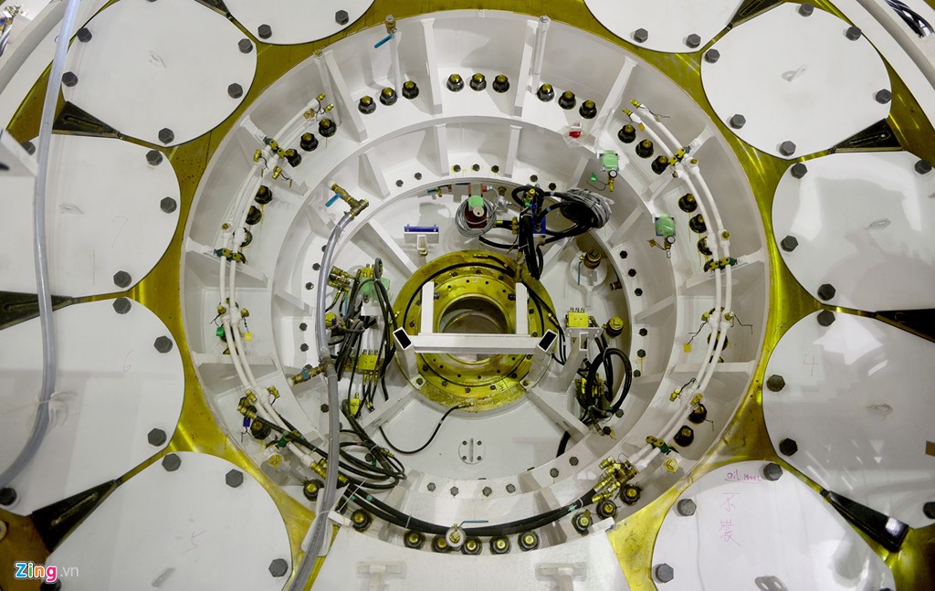can-canh-robot-tbm-khoan-duong-ham-metro-tphcm