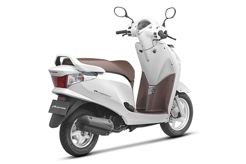 mau-xe-ga-moi-dep-long-lanh-gia-chi-18-trieu-cua-honda-co-gi-hay