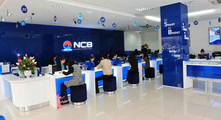 vu-gan-9-ty-gui-ngan-hang-khong-canh-ma-bay-ngan-hang-noi-gi