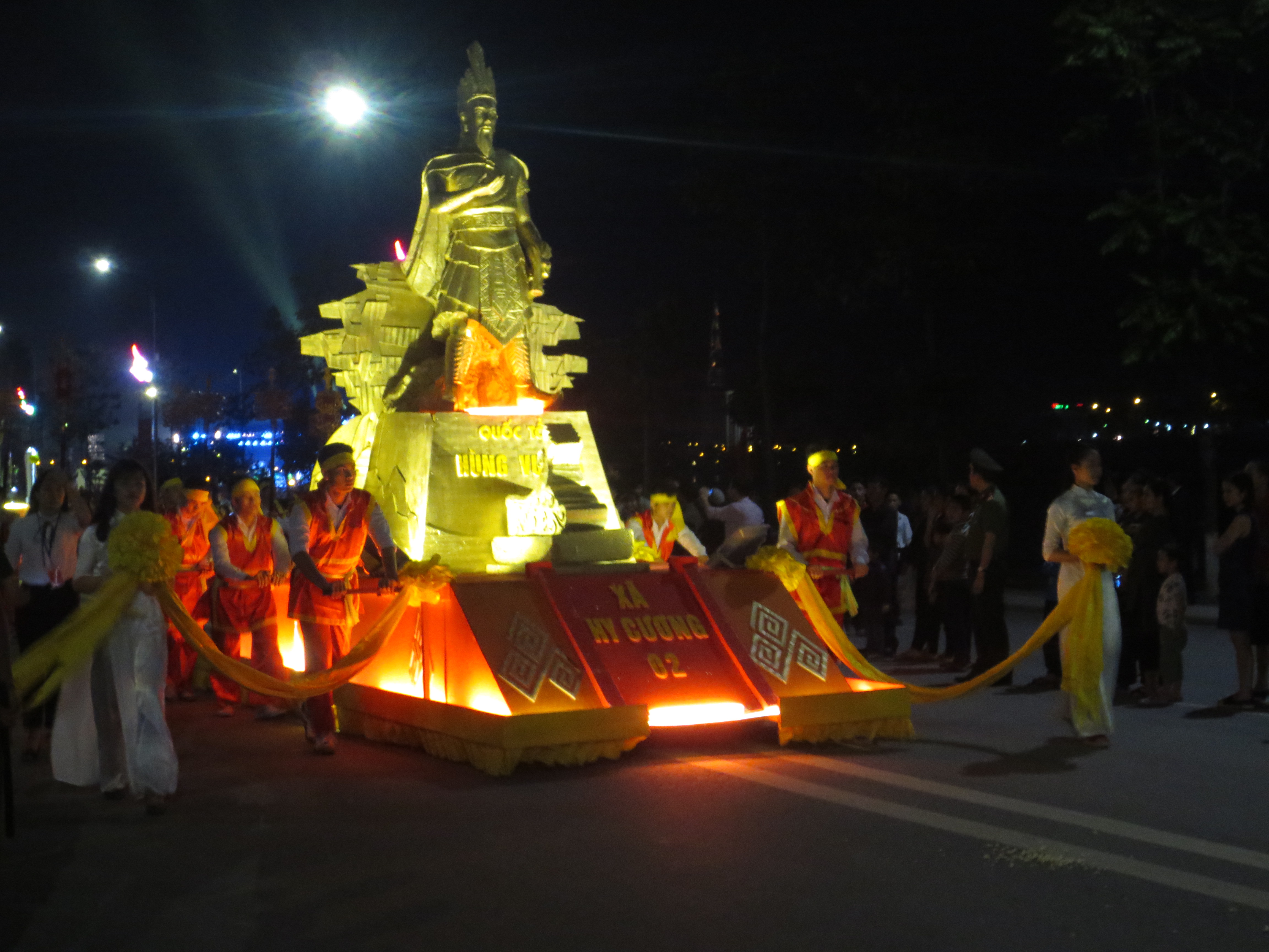 gio-to-hung-vuong--le-hoi-dan-gian-duong-pho-viet-tri-phu-tho