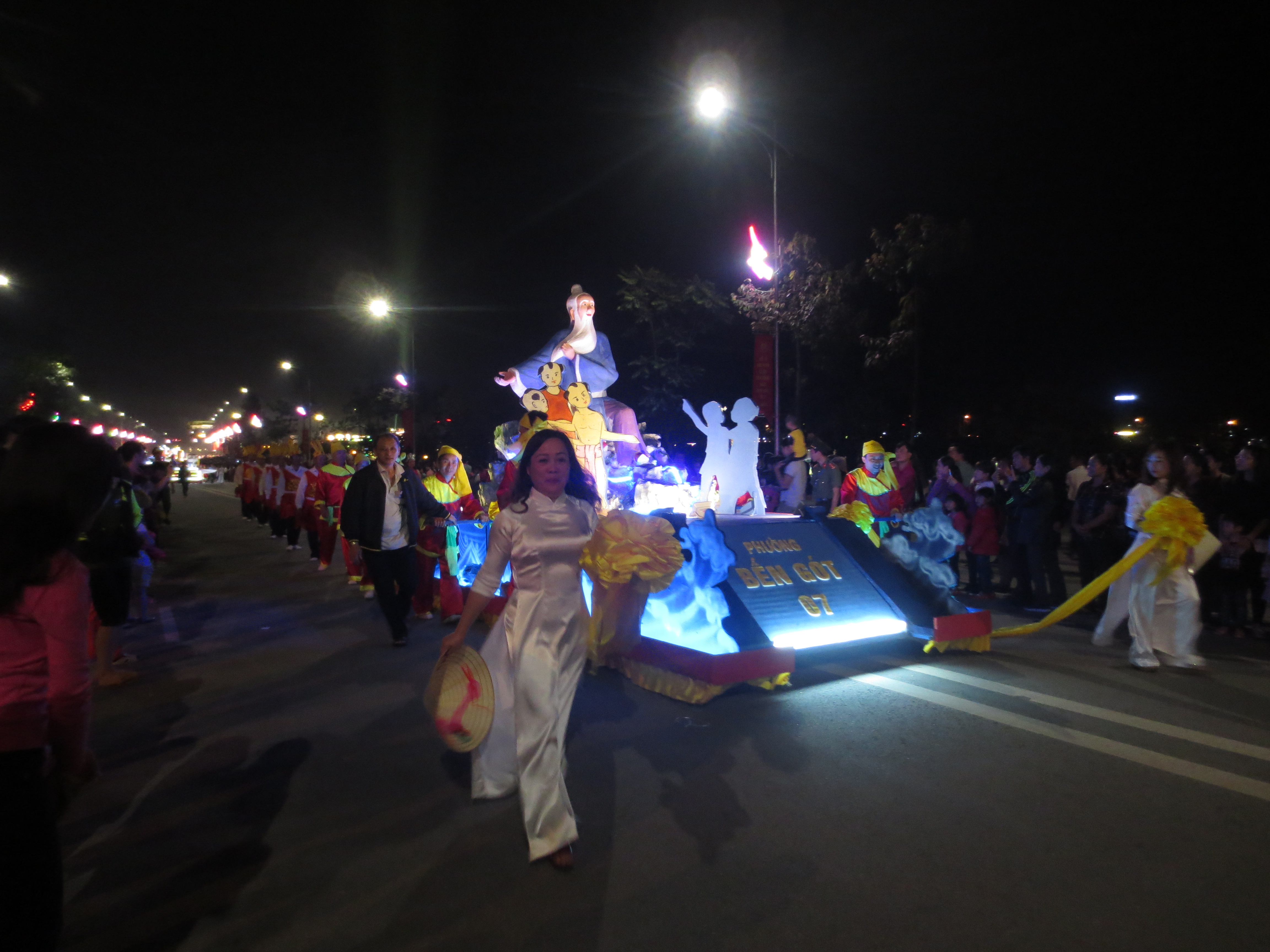 gio-to-hung-vuong--le-hoi-dan-gian-duong-pho-viet-tri-phu-tho