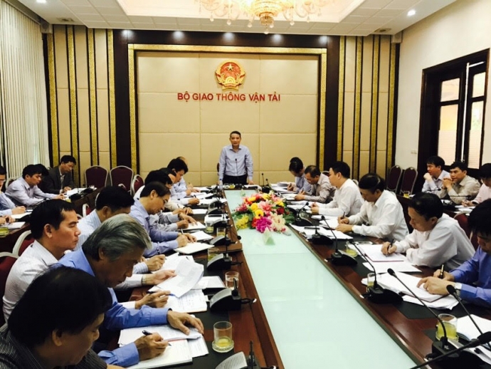 bo-truong-bo-gtvt-co-the-giam-gia-ve-may-bay-duoc-tai-sao-khong-cho-giam