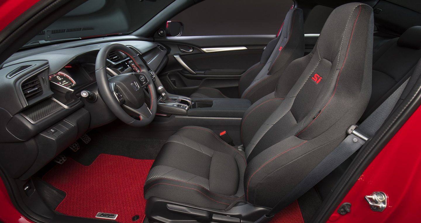 honda-civic-si-2017-moi-ra-mat-gia-hon-450-trieu-co-gi-dac-biet