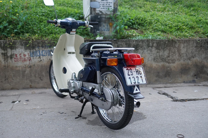 honda-super-cub-di-gan-20-nam-rao-gia-85-trieu-ngang-bang-xe-sh