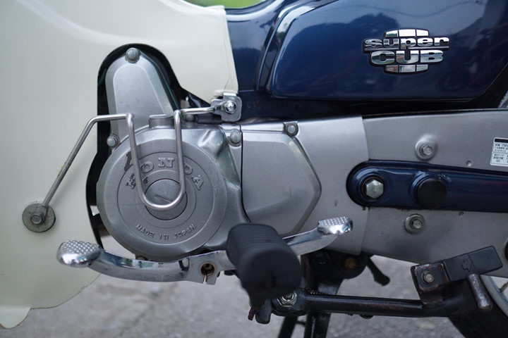 honda-super-cub-di-gan-20-nam-rao-gia-85-trieu-ngang-bang-xe-sh