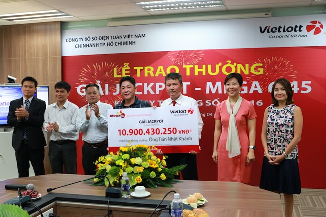 xo-so-vietlott-tinh-tiet-bat-ngo-ve-vi-khach-hang-lan-dau-tien-lo-mat