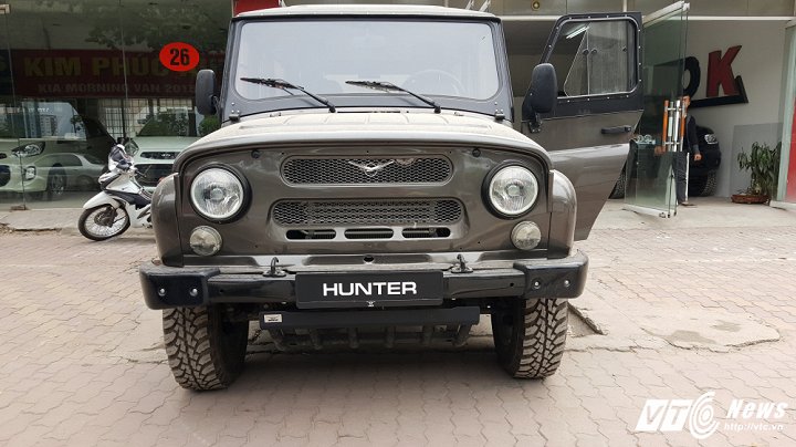 hut-hon-ve-dep-o-to-nga---uaz-hunter-gia-390-trieu-dong