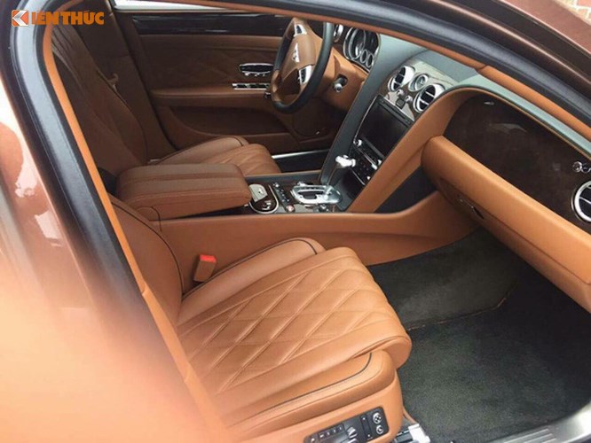 can-canh-ve-dep-sieu-xe-sang-bentley-bien-tu-quy-cua-quy-tu-nha-novaland