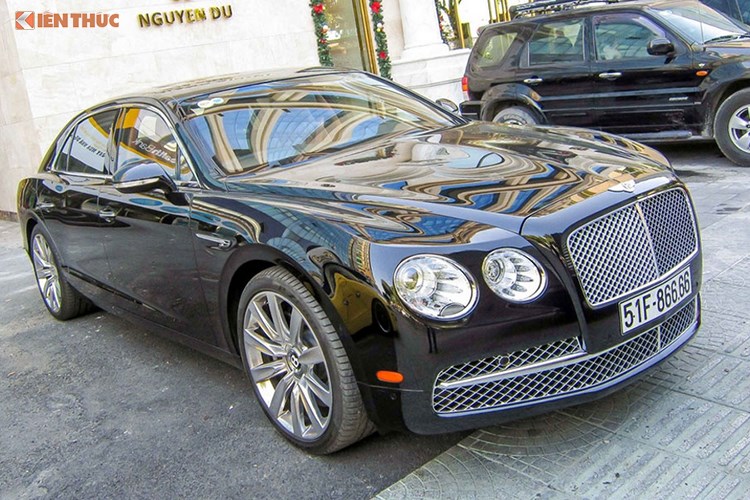 can-canh-ve-dep-sieu-xe-sang-bentley-bien-tu-quy-cua-quy-tu-nha-novaland