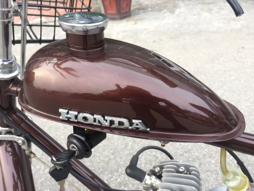 can-canh-xe-may-ky-la-a-type-cua-honda-gia-50-trieu-dong-tai-ha-noi