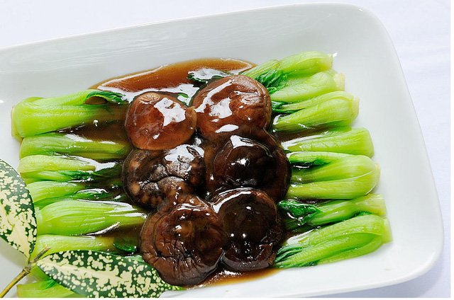 dat-nhu-nhan-sam-nam-huong-nhat-chi-de-lam-rau-gia-vi