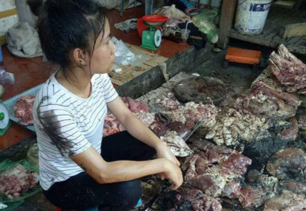mot-cong-ty-mua-het-dan-lon-cua-tieu-thuong-bi-hat-chat-ban