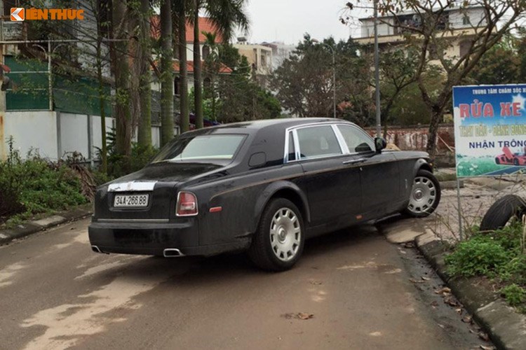 hut-mat-voi-bo-doi-xe-sieu-sang-rolls-royce-va-bentley-cua-dai-gia-hai-duong
