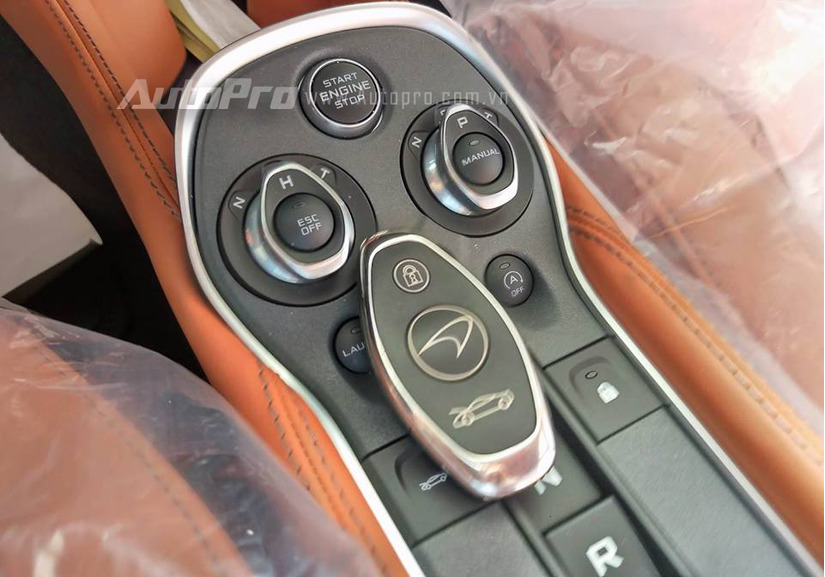 phat-cuong-voi-sieu-xe-mclaren-570s-tien-ty-cua-ong-trum-ma-tuy-hoang-beo
