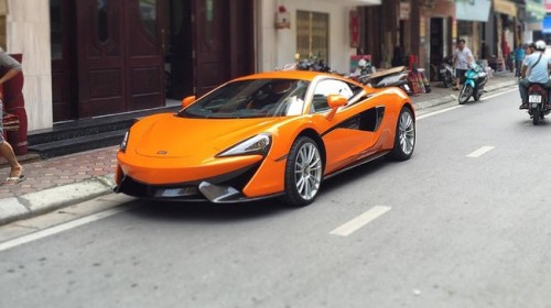 phat-cuong-voi-sieu-xe-mclaren-570s-tien-ty-cua-ong-trum-ma-tuy-hoang-beo