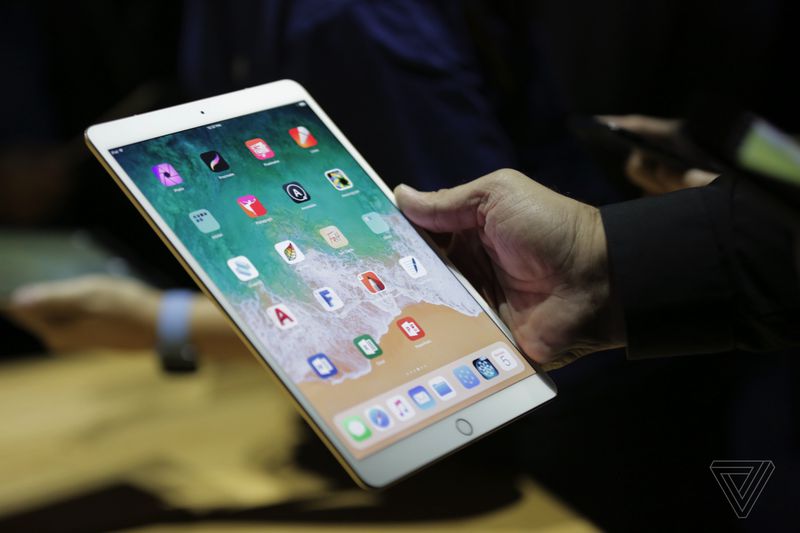 apple-chinh-thuc-ra-mat-ipad-pro-105-inch-gia-649usd