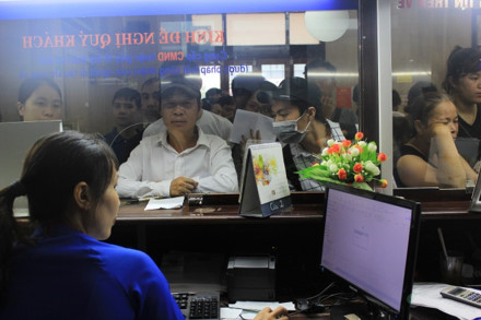 gay-hieu-nham-ve-ve-tau-10000-dong-nganh-duong-sat-len-tieng