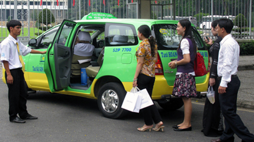 dich-vu-di-chung-xe-cua-grab-uber-bi-bo-giao-thong-van-tai-tuyt-coi