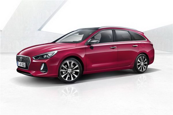 i30-tourer-2017-vua-ra-mat-cua-hyundai-gia-500-trieu-dong-co-gi-dac-biet