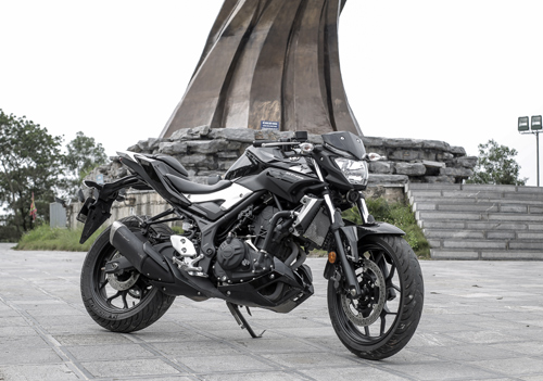 xe-con-tay-yamaha-mt-03-phan-phoi-chinh-hang-tai-viet-nam-co-gia-139-trieu-dong