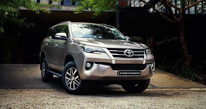 toyota-tiep-tuc-giam-gia-xe-lan-2-trong-thang-72017-voi-muc-giam-sau