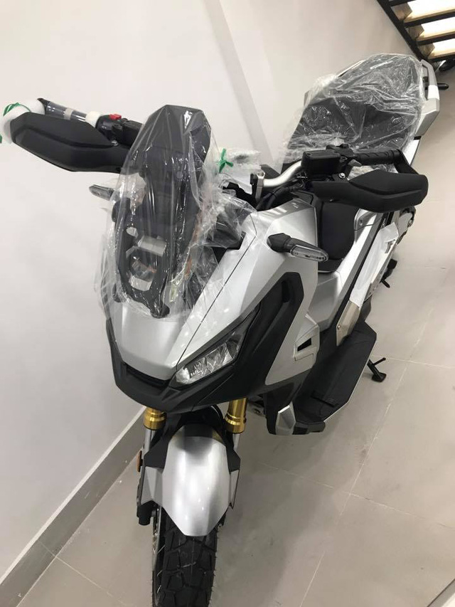 dan-sieu-xe-tay-ga-750-phan-khoi-honda-x-adv-ve-viet-nam-voi-gia-tu-560-trieu-dong