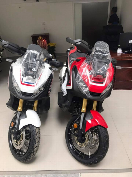 dan-sieu-xe-tay-ga-750-phan-khoi-honda-x-adv-ve-viet-nam-voi-gia-tu-560-trieu-dong