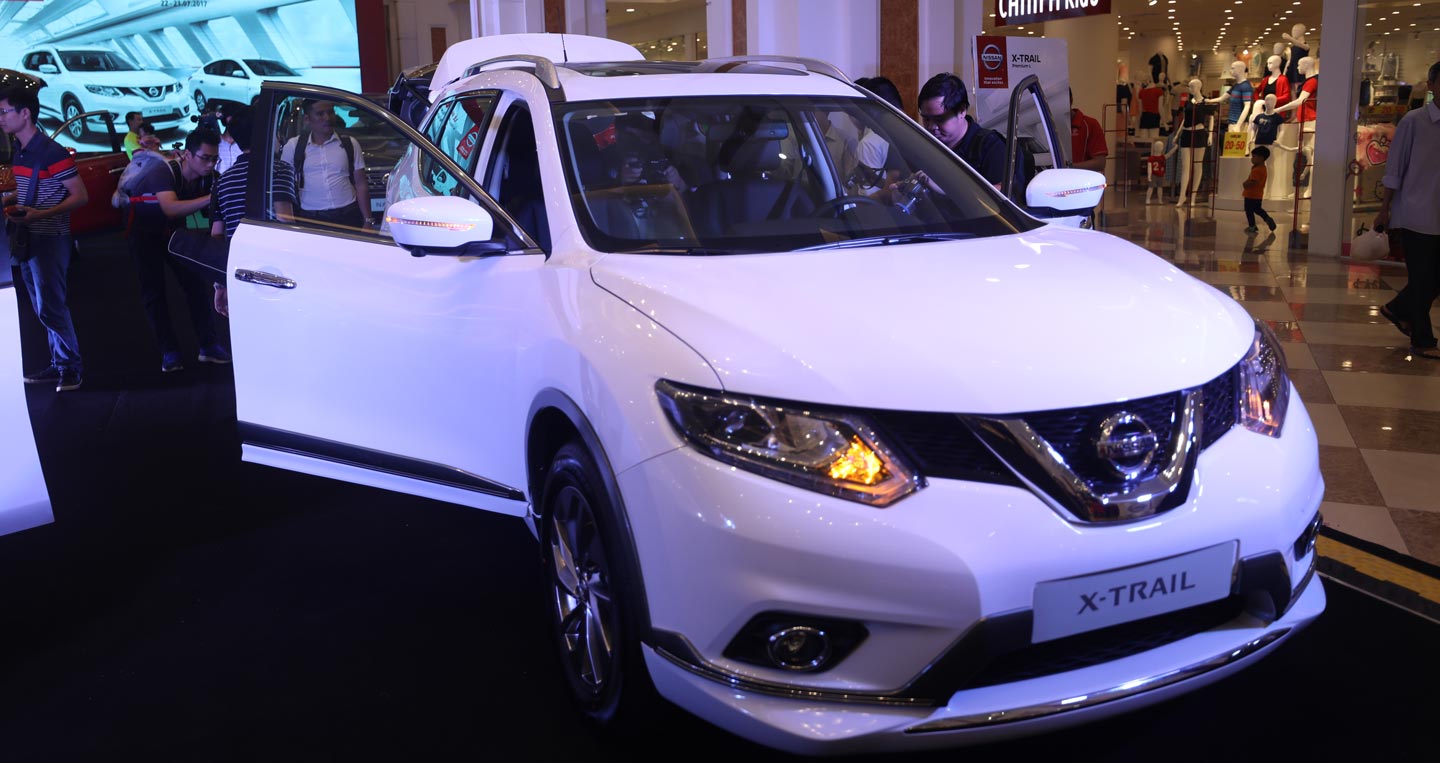 diem-dac-biet-cua-nissan-sunny-premium-s-gia-518-trieu-dong-vua-ra-mat-tai-viet-nam