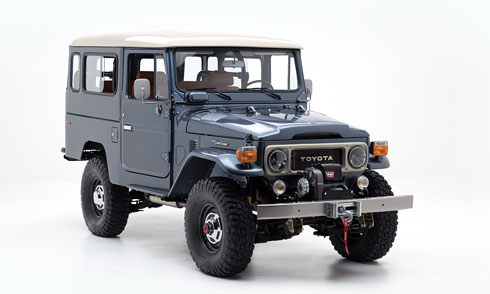 phuc-che-mau-suv-fj40-land-cruiser-voi-thiet-ke-co-dien-cua-toyota