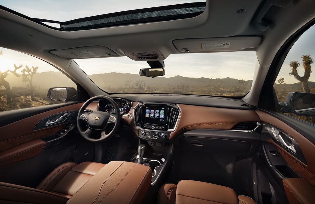 ban-traverse-2018-gia-tu-700-trieu-dong-cua-chevrolet-co-gi-hay