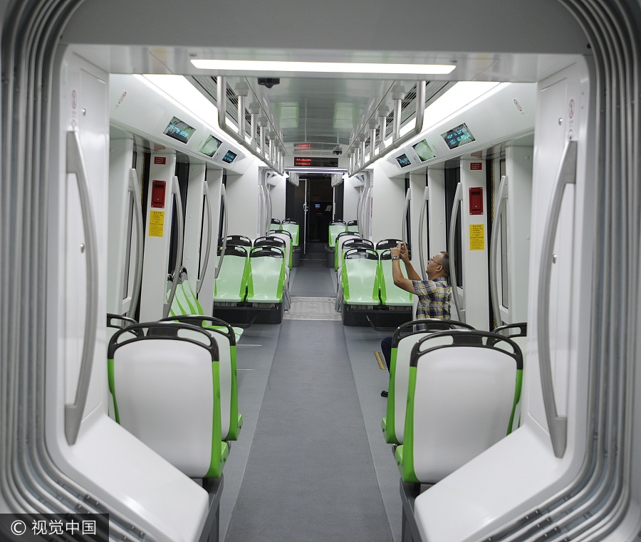 tau-dien-khong-nguoi-lai-dau-tien-tren-the-gioi-cua-trung-quoc-lan-banh tau-dien-khong-nguoi-lai-dau-tien-tren-the-gioi-cua-trung-quoc-lan-banh