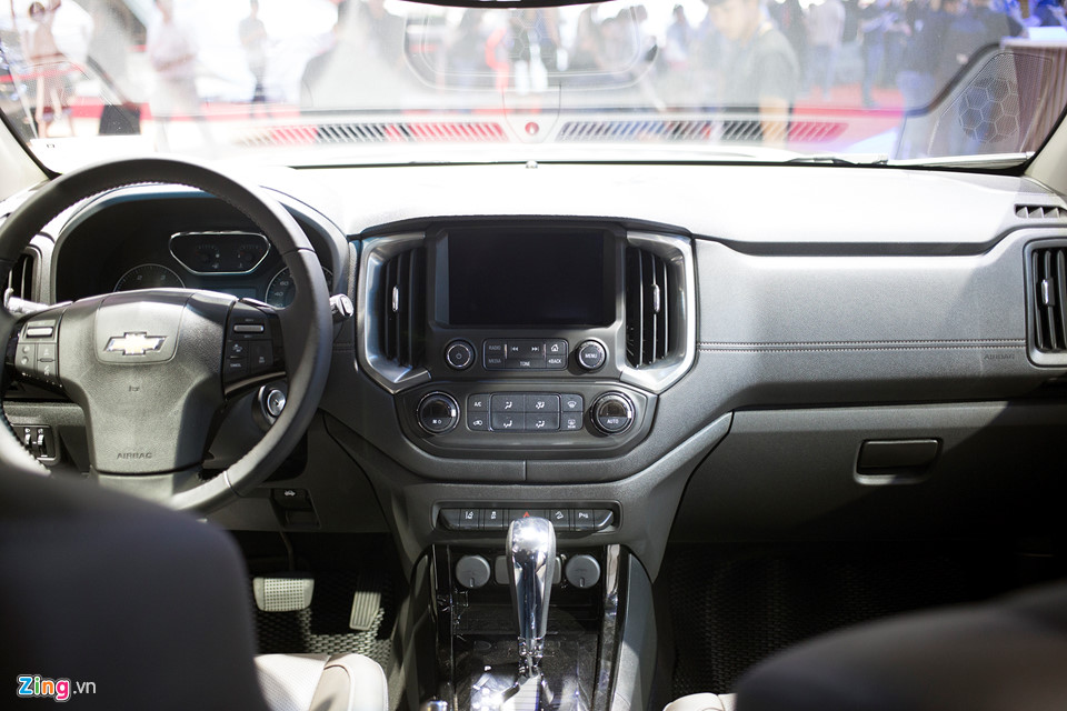chevrolet-trailblazer-doi-thu-toyota-fortuner-vua-ra-mat-khach-hang-viet-nam-co-gi-hay chevrolet-trailblazer-doi-thu-toyota-fortuner-vua-ra-mat-khach-hang-viet-nam-co-gi-hay