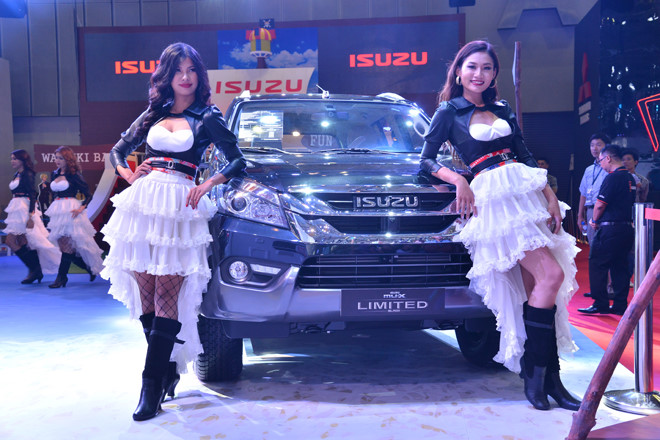 isuzu-motorhome-mau-xe-lan-dau-co-mat-va-duoc-trung-bay-duy-nhat-tai-vms-2017