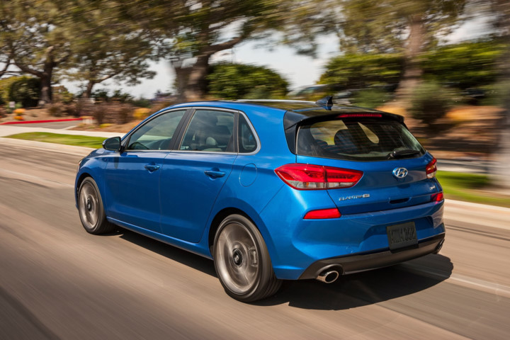 hyundai-elantra-gt-va-gt-sport-chot-gia-ban-tu-465-trieu-dong-co-gi-dac-biet