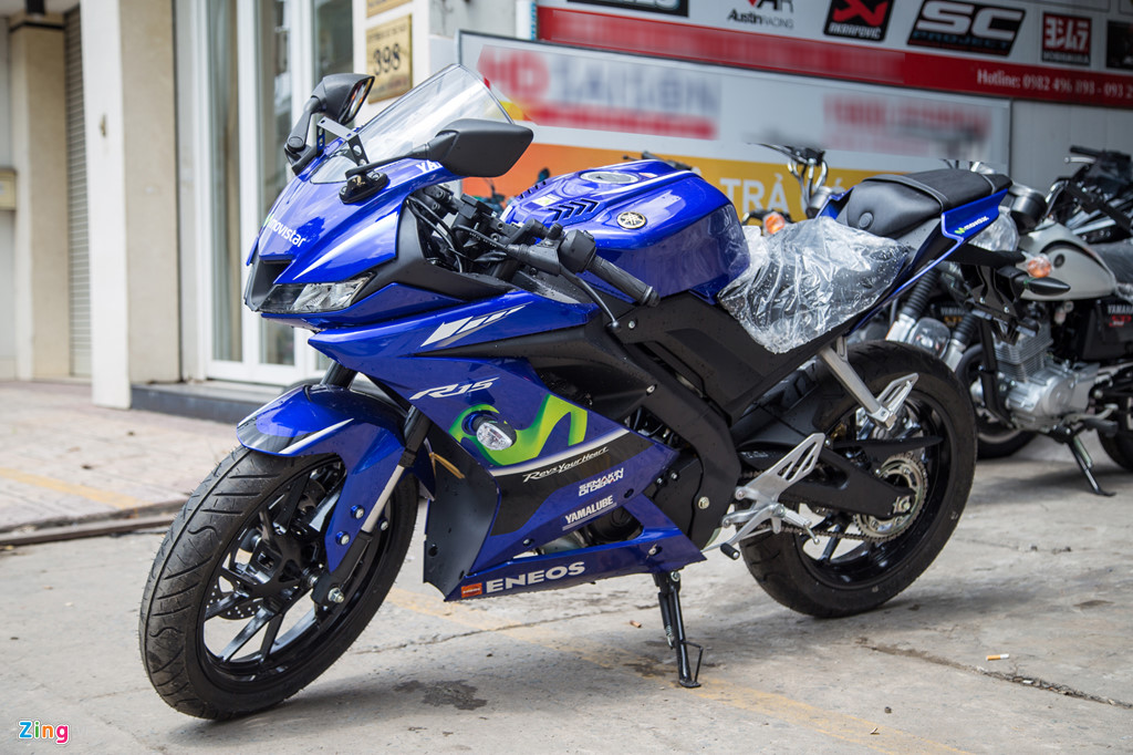 yamaha-r15-v3-phien-ban-movistar-2017-gia-hon-110-trieu-ve-viet-nam-co-gi-hay