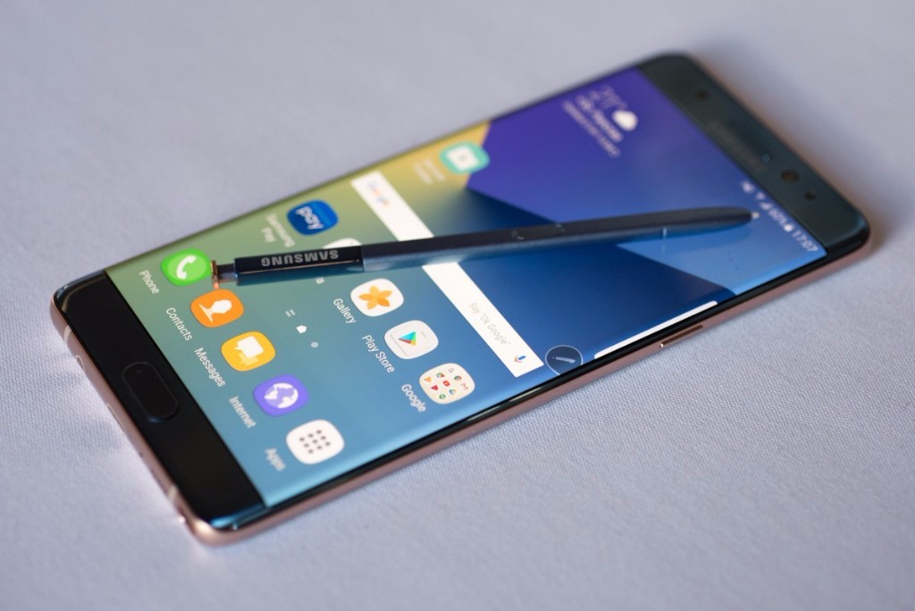 galaxy-s8-va-s8--thi-nhau-giam-gia-soc-truoc-ngay-galaxy-note-8-ra-mat