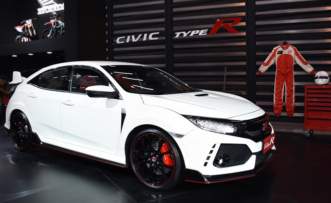 honda-chinh-thuc-gioi-thieu-civic-type-r-2018-tai-indonesia-voi-gia-hon-74600-usd