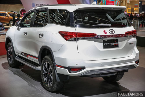 diem-hap-dan-nguoi-dung-cua-toyota-fortuner-trd-sportivo-2017-gia-tu-897-trieu-dong